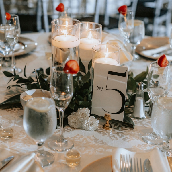 Ramblewood Holiday Table Setting