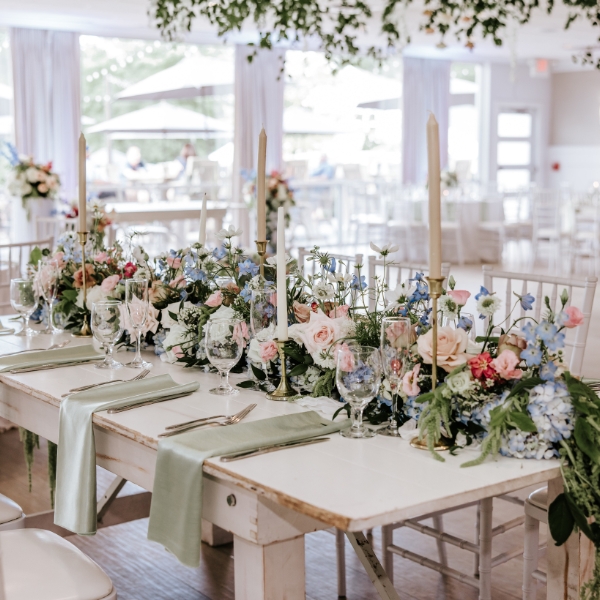 Ramblewood Indoor Ballroom Recaption, Table Decor